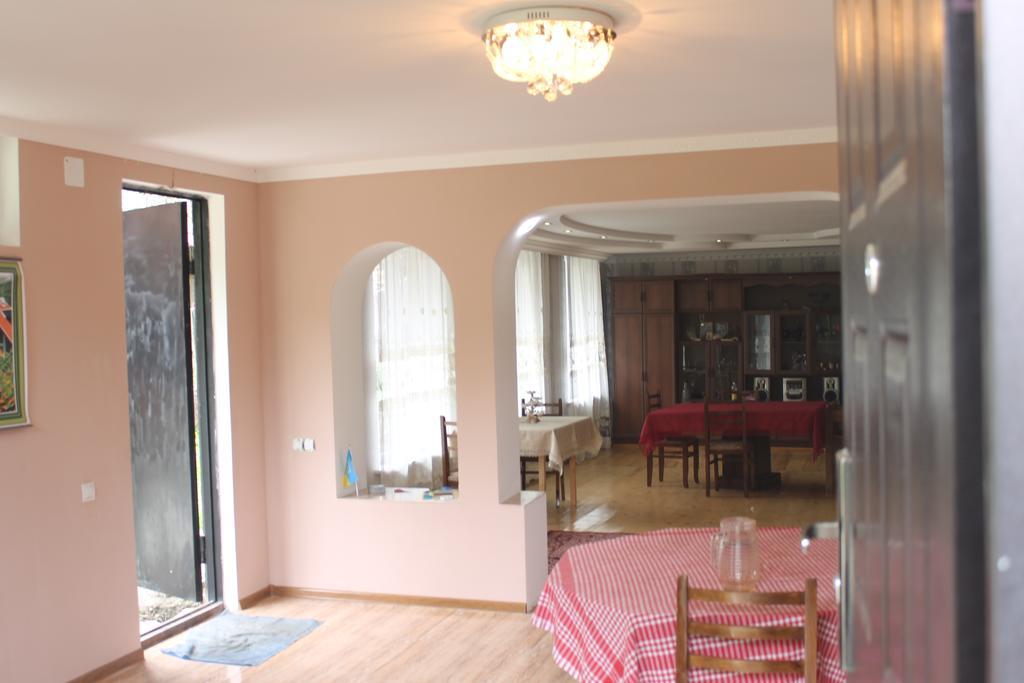 Iason Guest House In Mazeri Mestia Kültér fotó